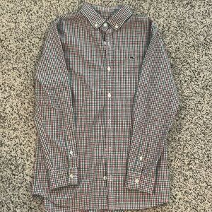 Boys Vineyard Vine button down shirt. Size M 10-12